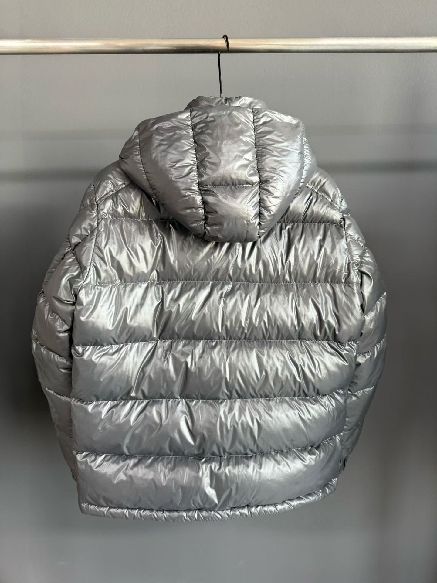 Moncler Moncler Down Gray Down Jacket 5 Women Size XS / US 0-2 / IT 36-38 - 2 Thumbnail