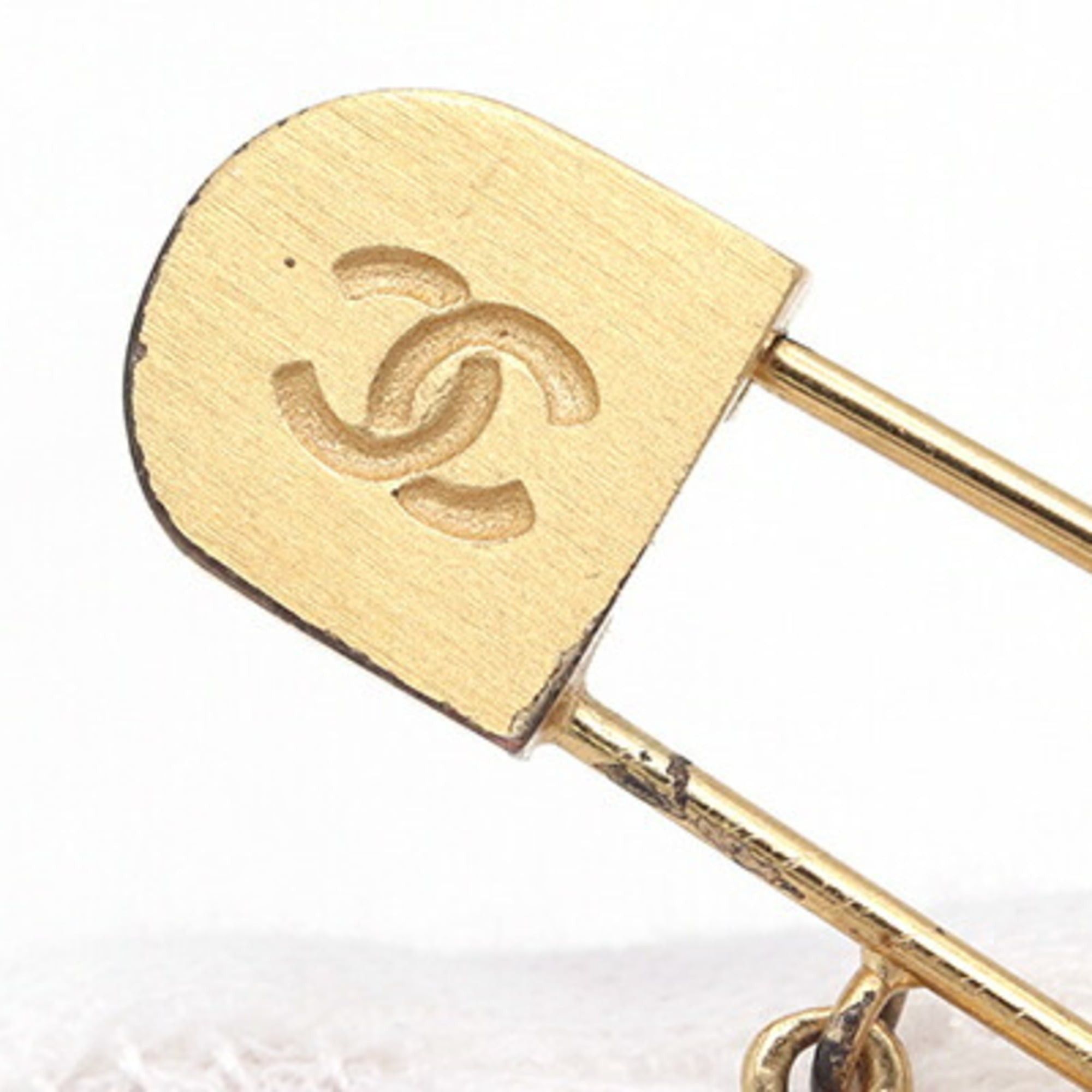 Chanel Chanel Brooch, Gold Metal Rhinestone Pin Safety Pin, Women's CHANEL Size ONE SIZE - 5 Thumbnail