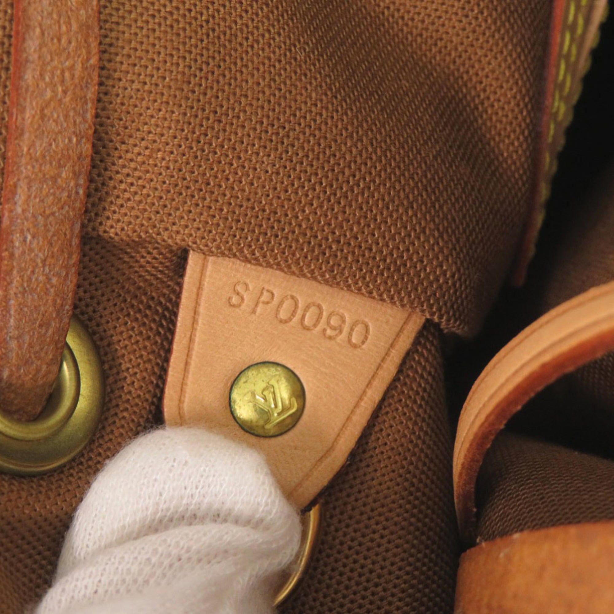 Louis Vuitton Excellent condition Louis Vuitton Montsouris MM Monogram M51136 Backpack Daypack LV 0279 LOUIS VUITTON Size ONE SIZE - 10 Thumbnail
