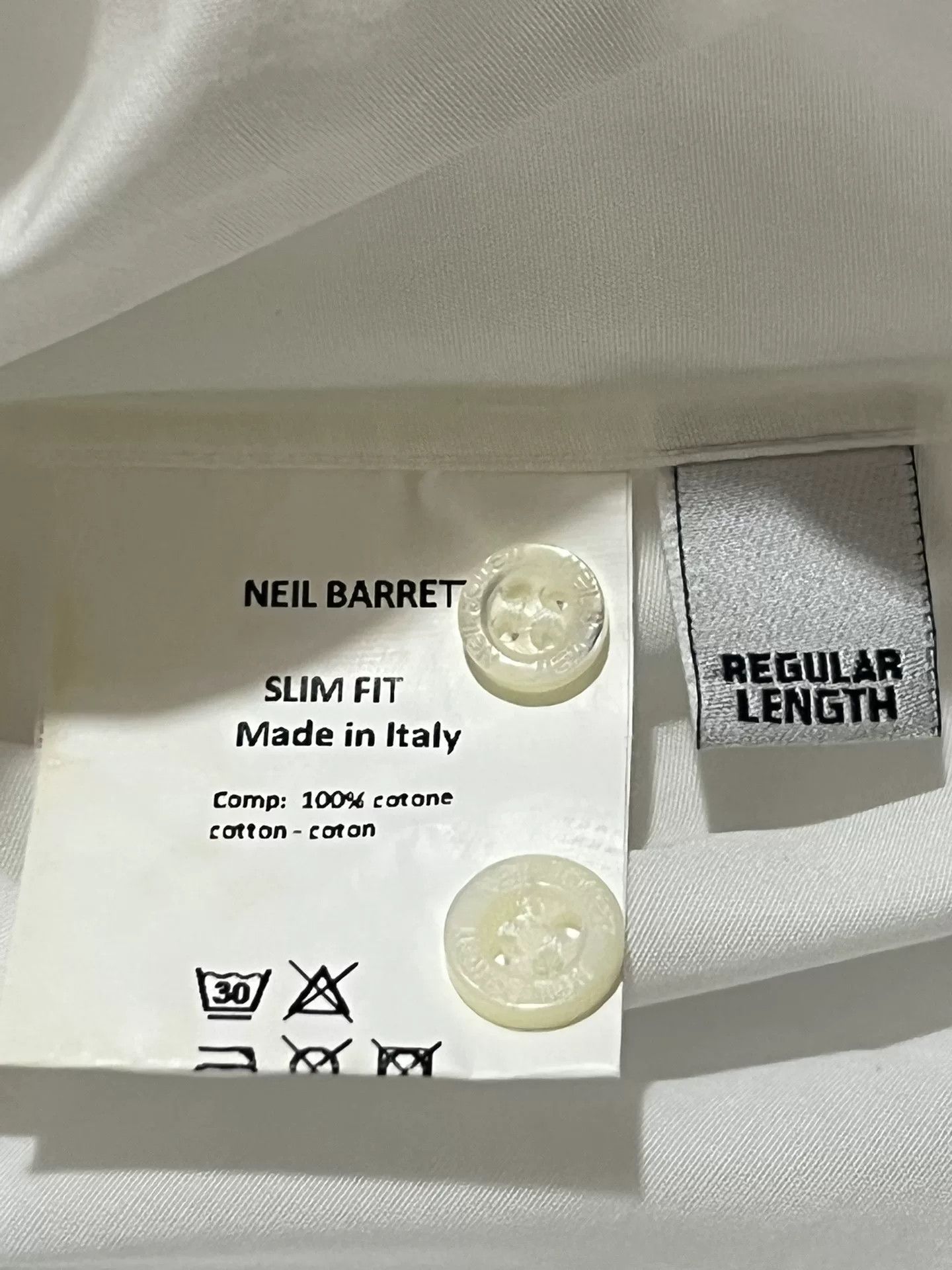 Neil Barrett Neil Barrett White Shirt w/ Black Symbols Size US M / EU 48-50 / 2 - 5 Thumbnail