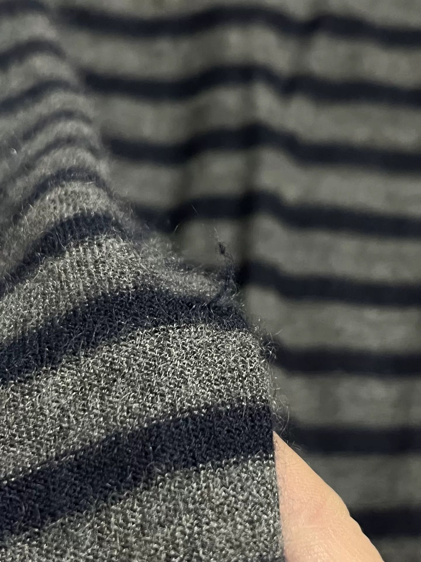 Gucci Gucci Gray Striped Cashmere Sweater Size US M / EU 48-50 / 2 - 3 Thumbnail
