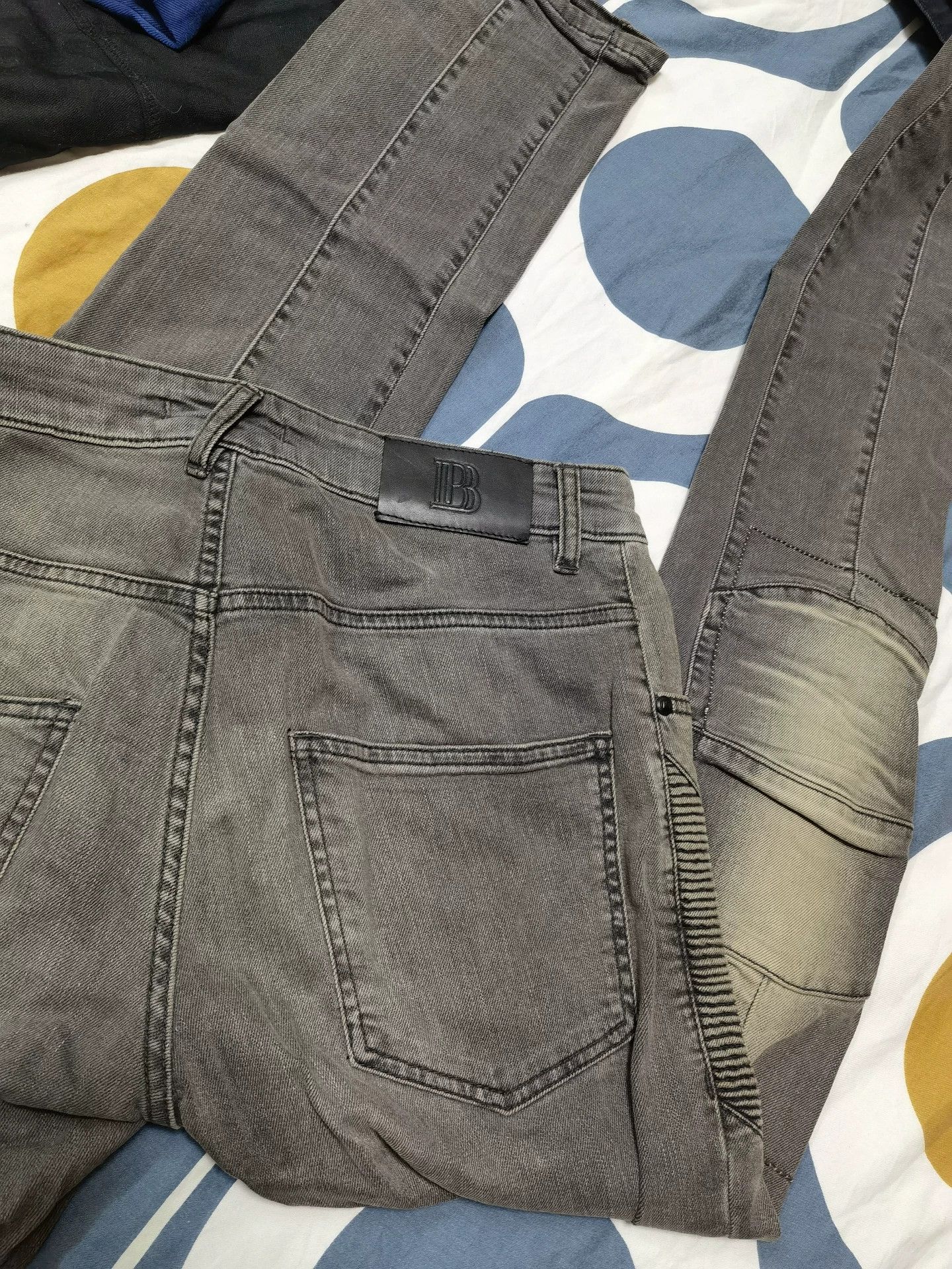 Pierre Balmain Pierre Balmain Classic Gray Biker Jeans Size US 30 / EU 46 - 4 Thumbnail