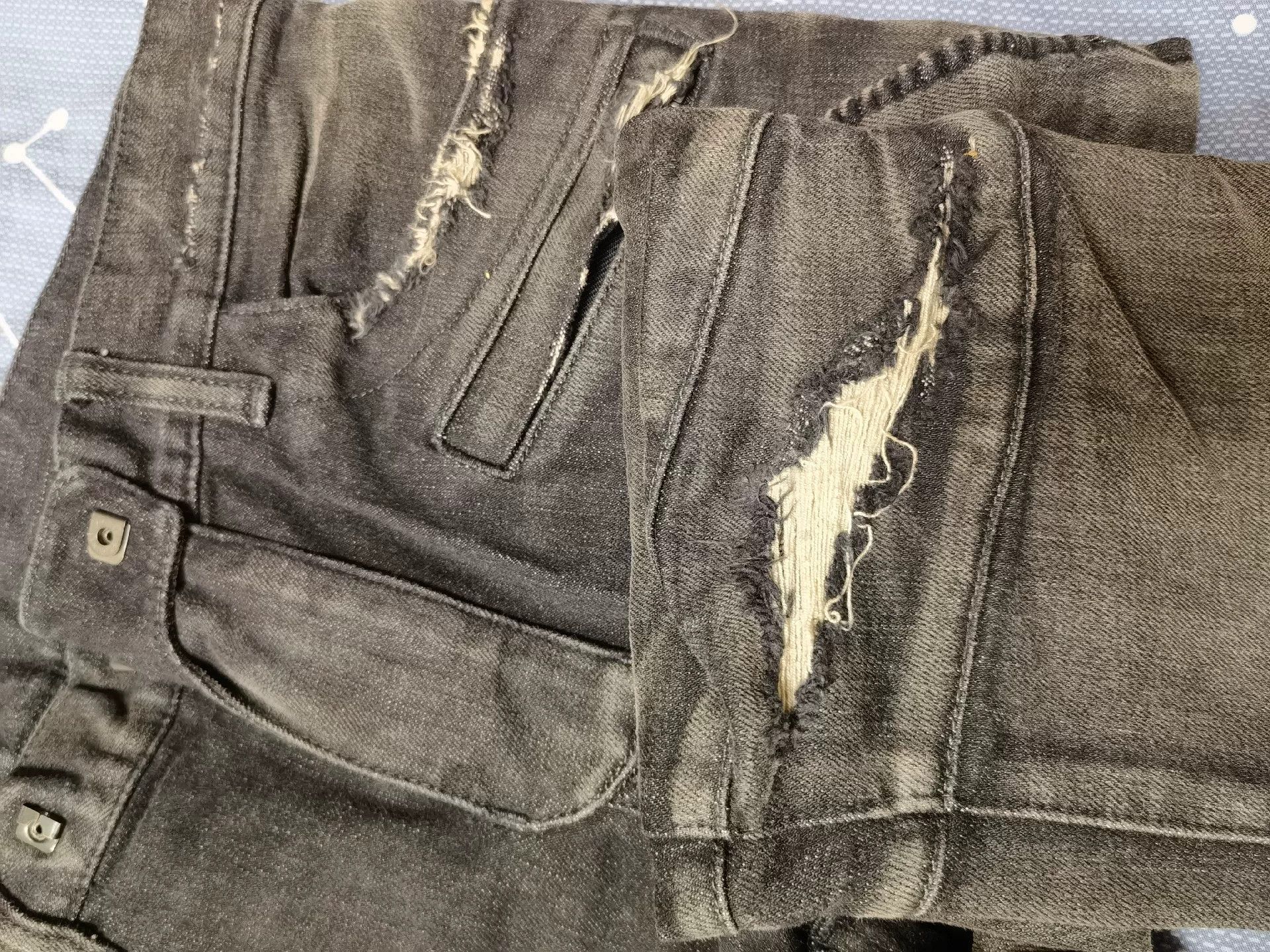 Balmain Balmain Classic Motorcycle Jeans Size US 28 / EU 44 - 2 Thumbnail