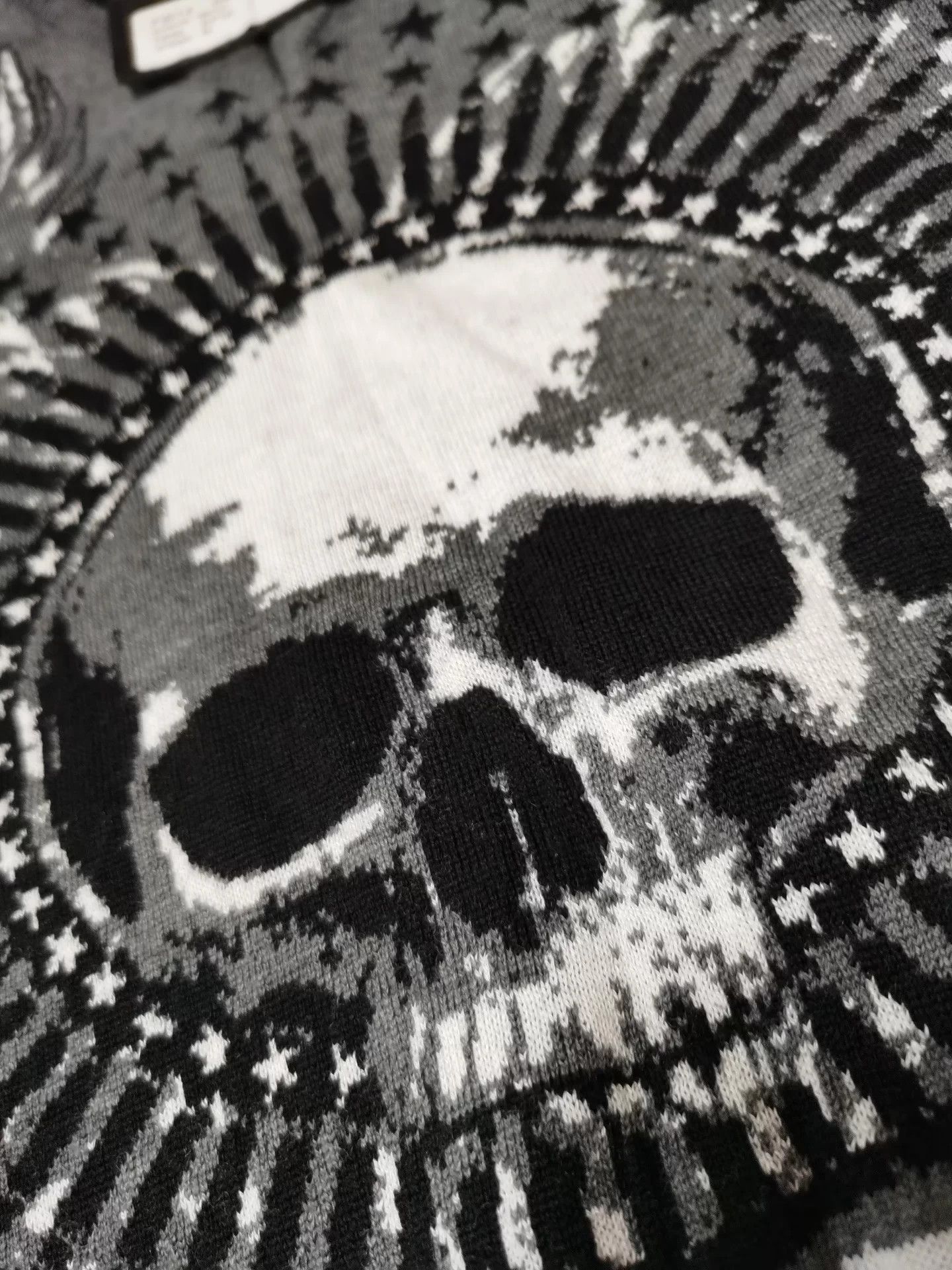 Philipp Plein Philipp Plein PP Skull V-Neck Wool Sweater Size US M / EU 48-50 / 2 - 2 Thumbnail