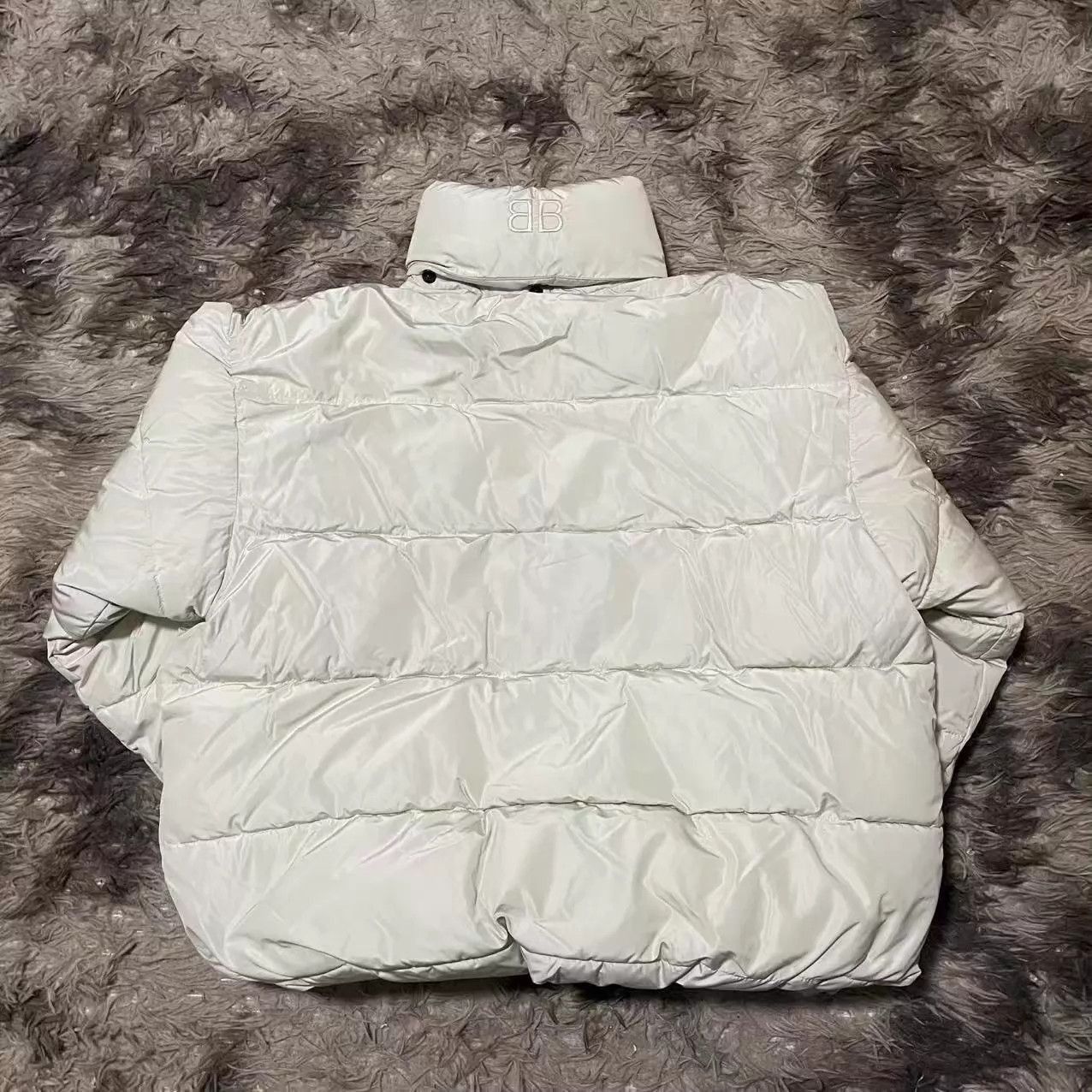Balenciaga White Puffer Jacket - Size S Size US S / EU 44-46 / 1 - 2 Thumbnail