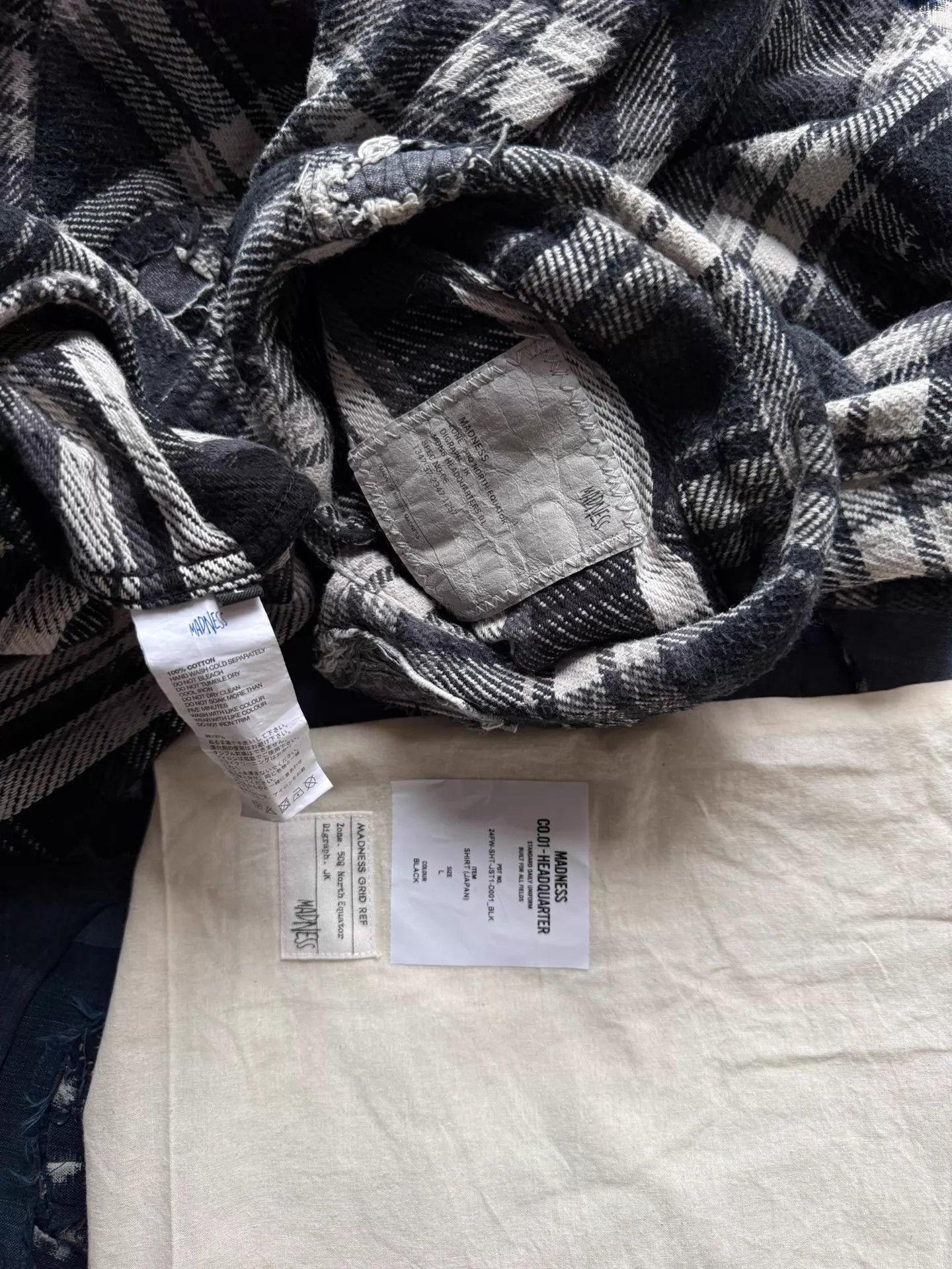 Madness Plaid Long Sleeve Button-Up Shirt Size US L / EU 52-54 / 3 - 9 Thumbnail