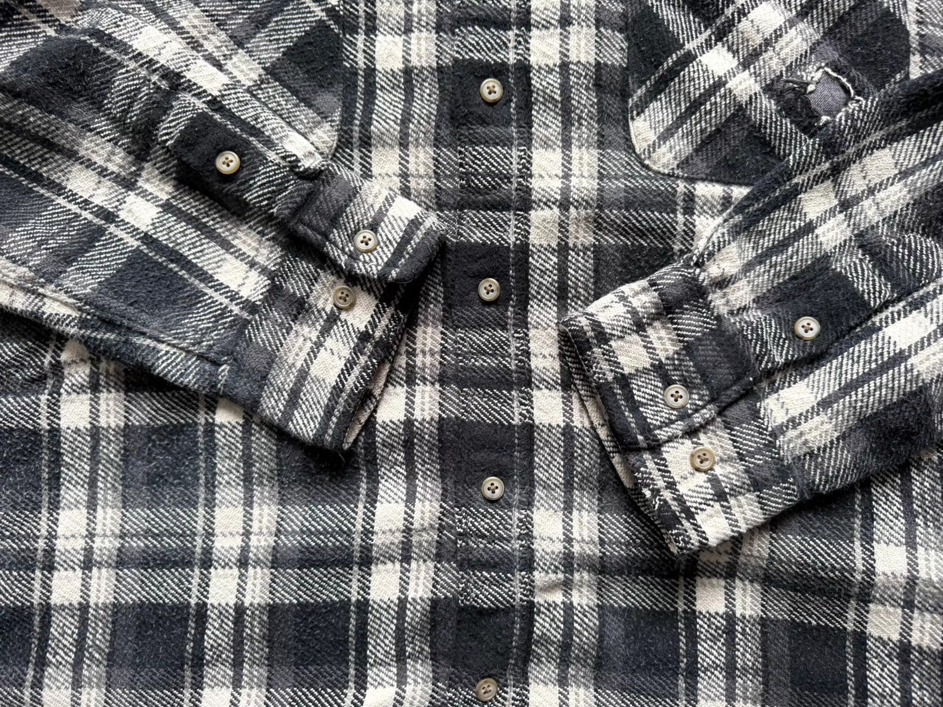 Madness Plaid Long Sleeve Button-Up Shirt Size US L / EU 52-54 / 3 - 8 Thumbnail