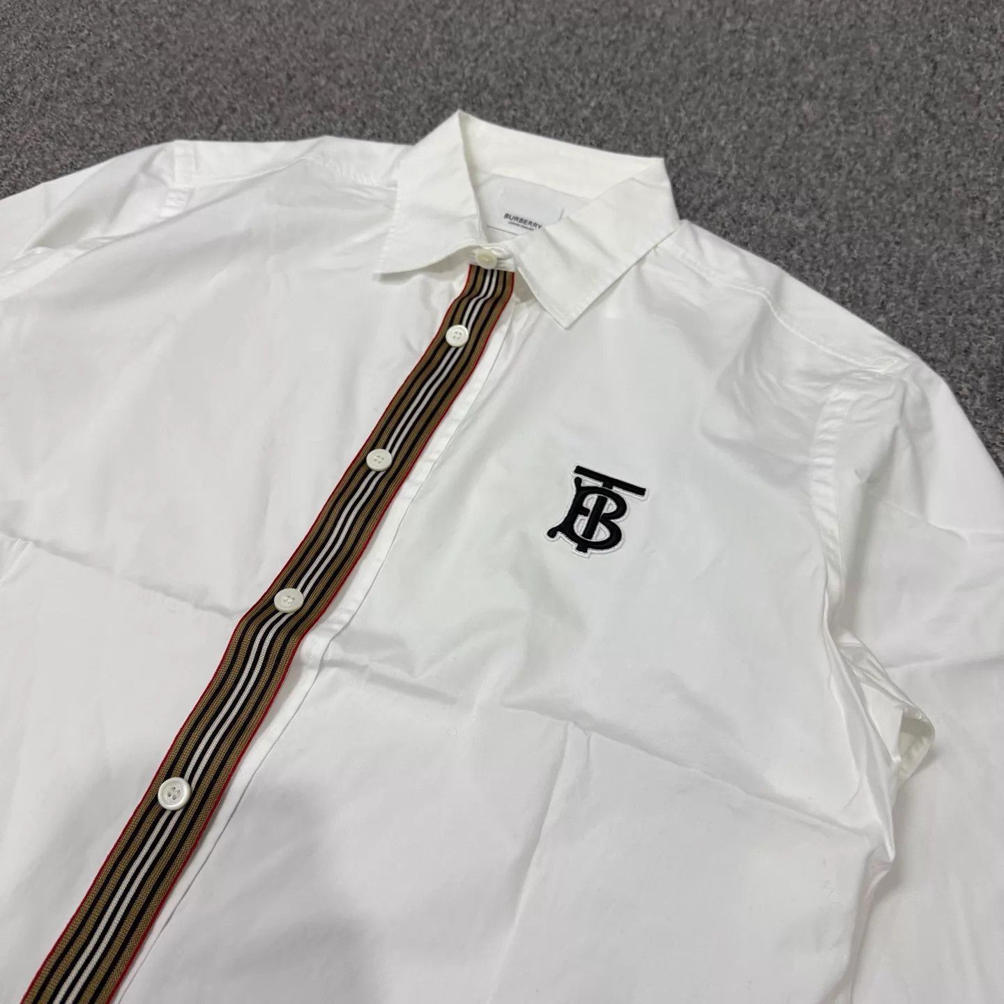 Burberry White Long-Sleeve Button-Up Shirt with Stripe Detail Size US L / EU 52-54 / 3 - 3 Thumbnail