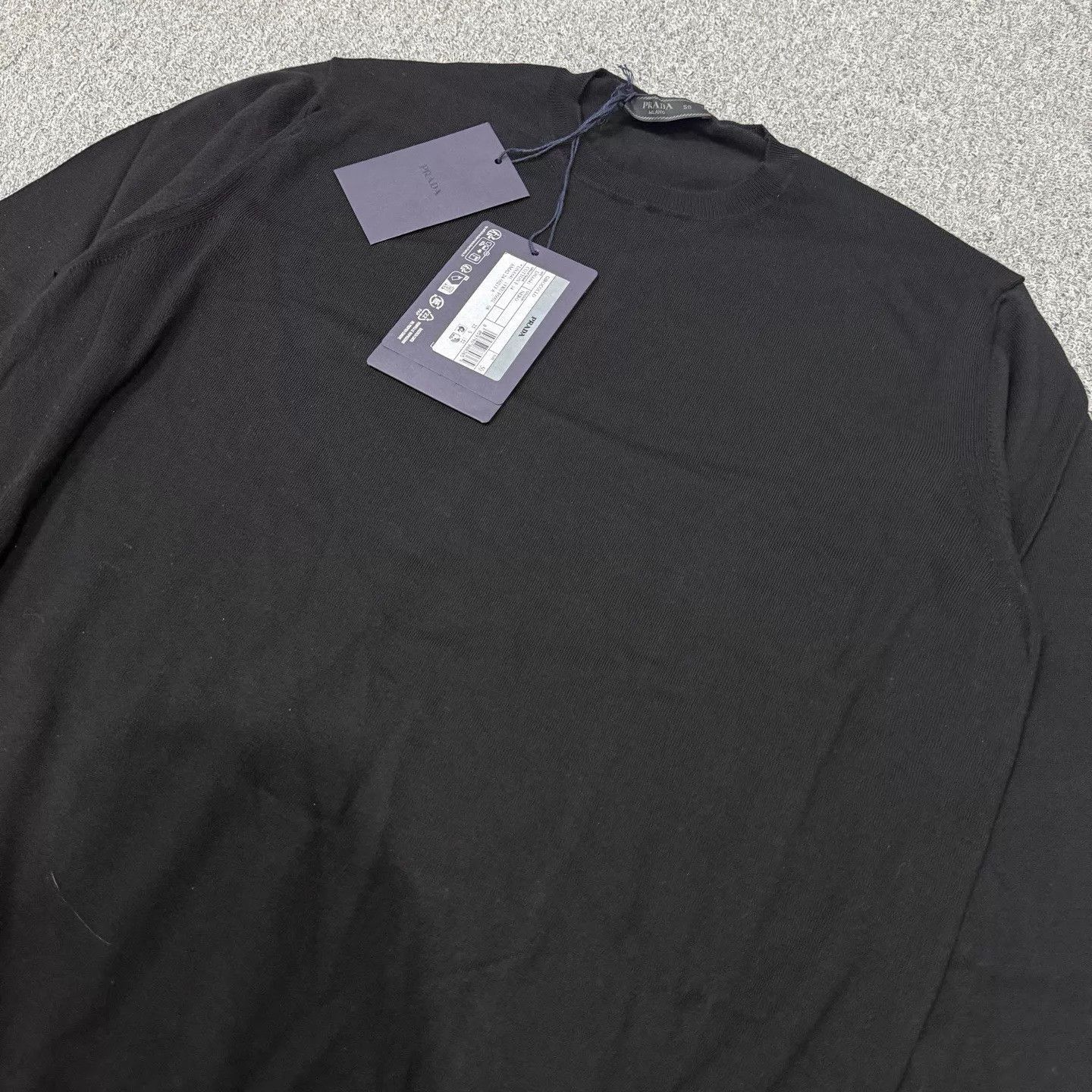 Prada Black Long Sleeve Crewneck Top Size US M / EU 48-50 / 2 - 4 Thumbnail