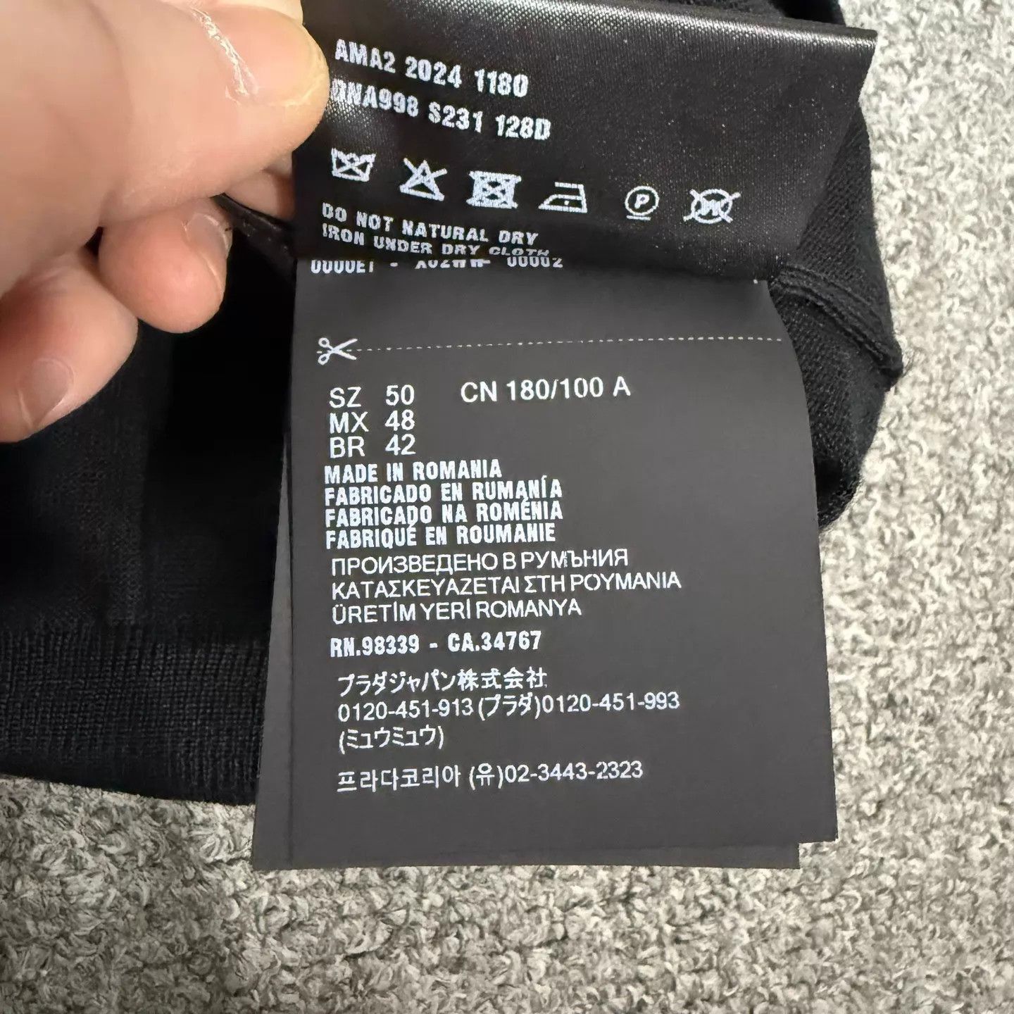 Prada Black Short-Sleeve Knit Top Size US M / EU 48-50 / 2 - 6 Thumbnail
