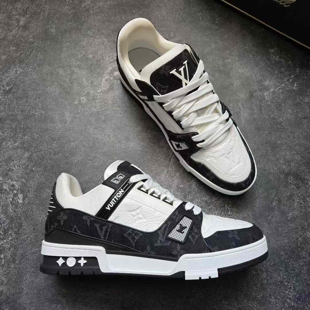 Louis Vuitton Louis Vuitton Training Black Lowtop Sneakers 25 Men Size US 10 / EU 43 - 6 Thumbnail