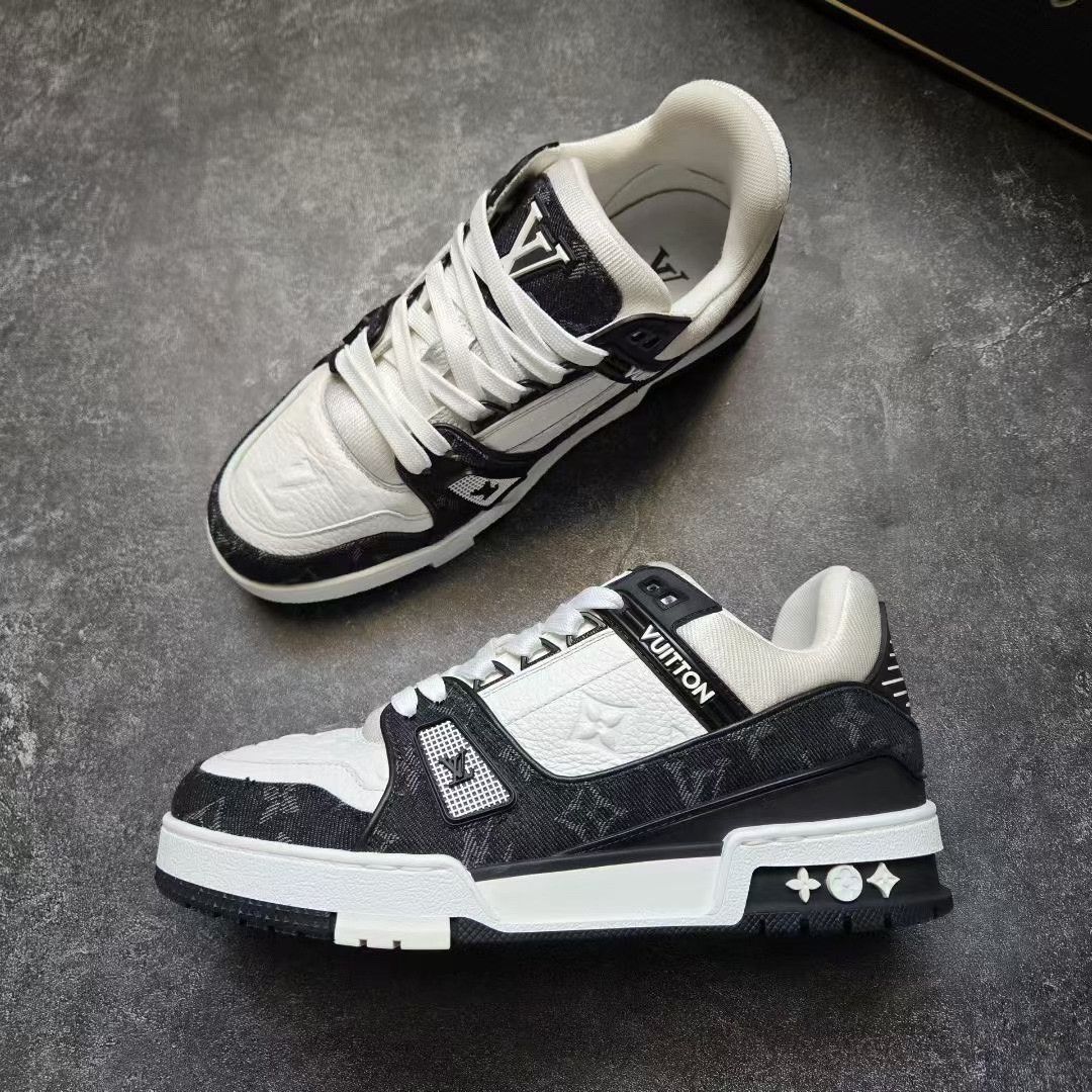 Louis Vuitton Louis Vuitton Training Black Lowtop Sneakers 38 Women Size US 7.5 / IT 37.5 - 4 Thumbnail