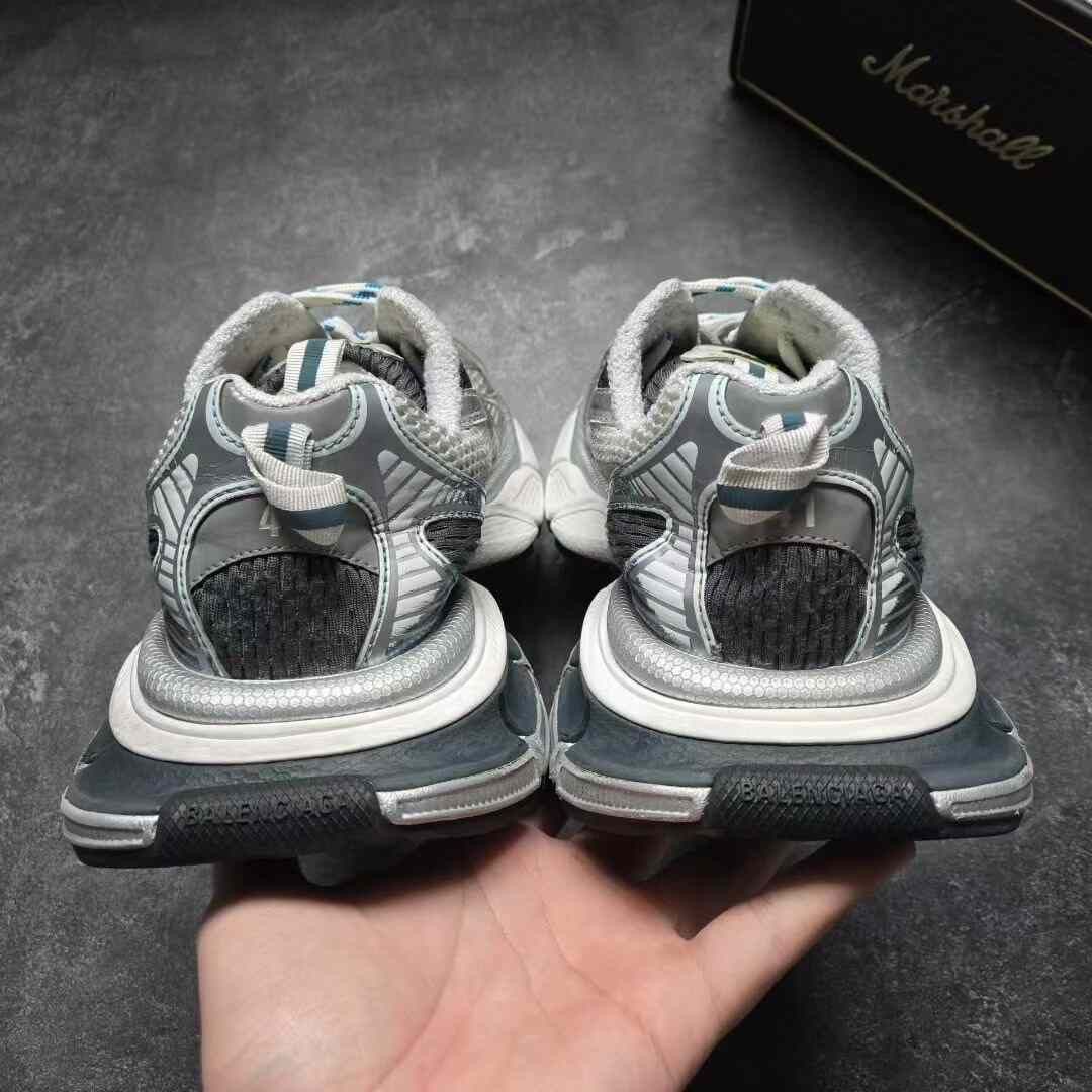 Balenciaga Balenciaga Gray Lowtop Sneakers XXXL Men Size US 10 / EU 43 - 4 Thumbnail