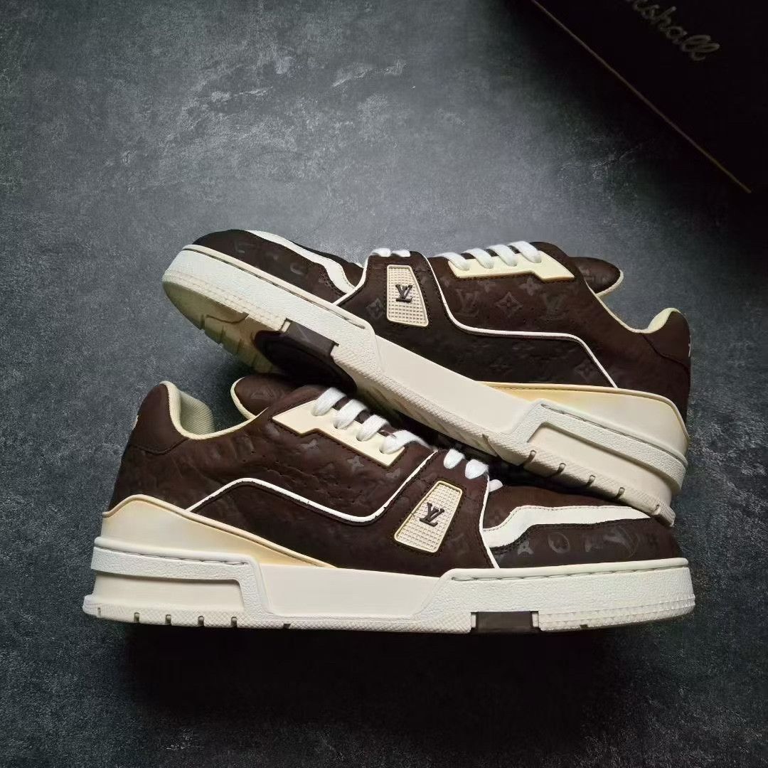 Louis Vuitton Louis Vuitton Training Brown Lowtop Sneakers 41 Men Size US 8.5 / EU 41-42 - 9 Thumbnail