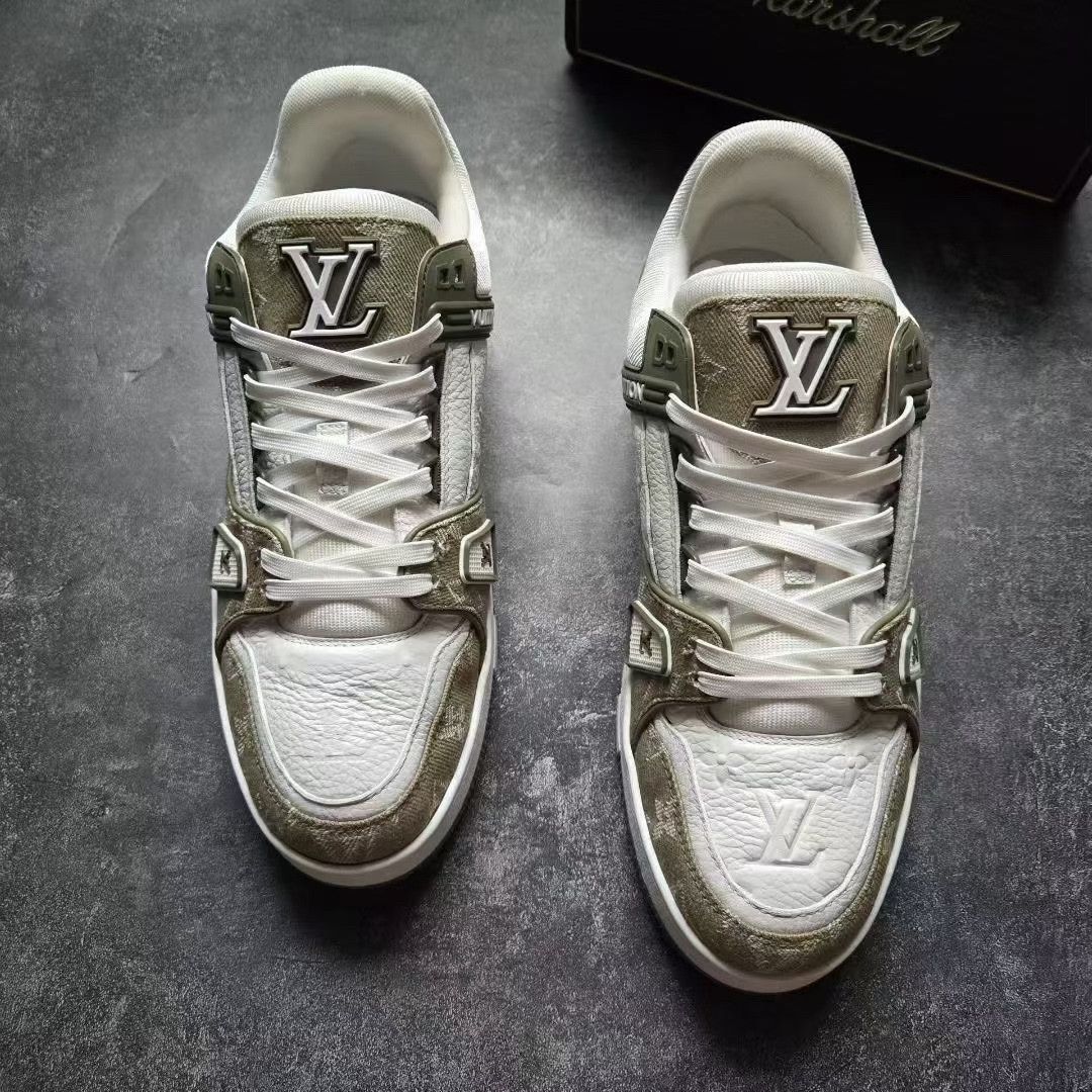 Louis Vuitton Louis Vuitton Training Green Lowtop Sneakers 25 Men Size US 10 / EU 43 - 2 Thumbnail