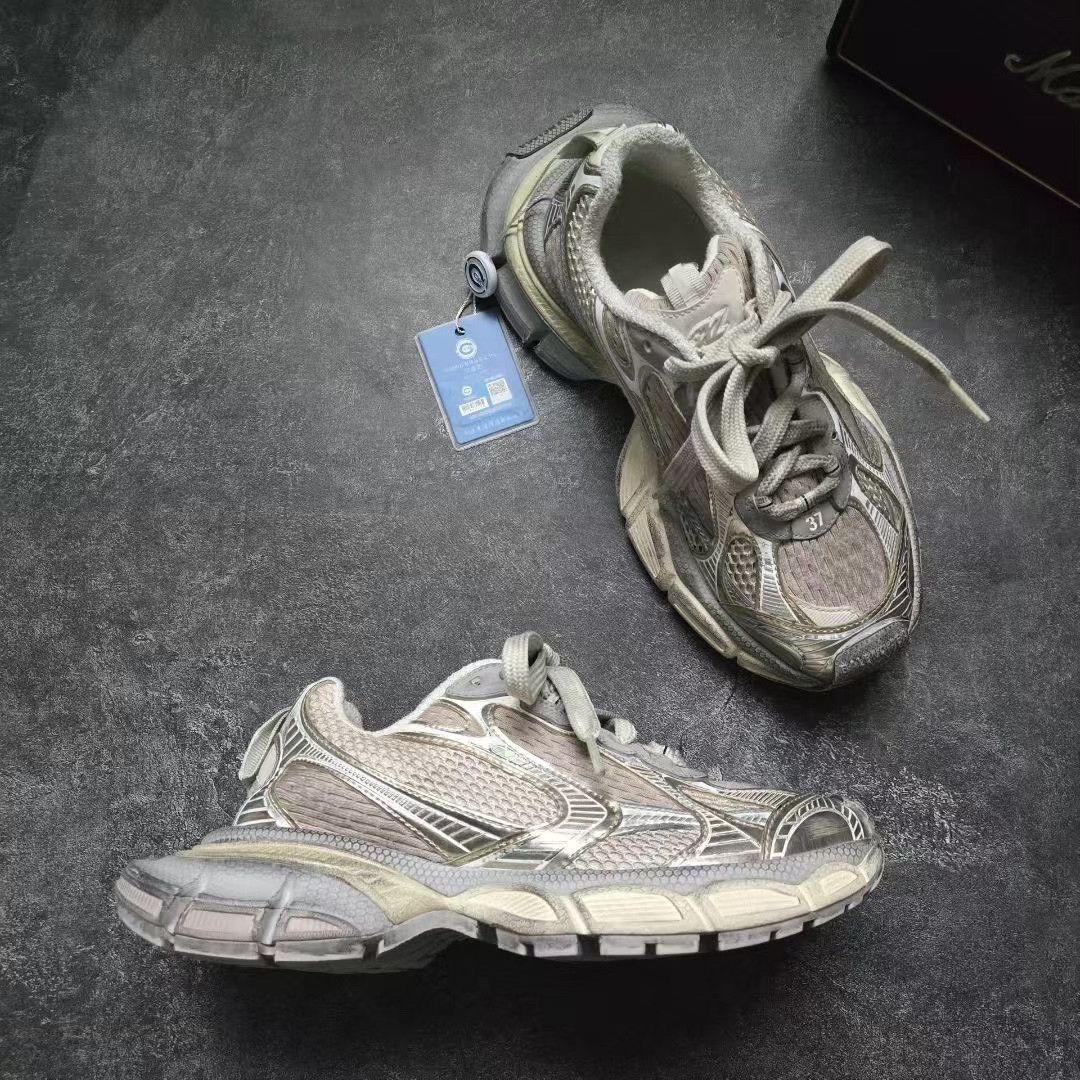 Balenciaga Balenciaga Beige Lowtop Sneakers XXXL Women Size US 8 / IT 38 - 6 Thumbnail