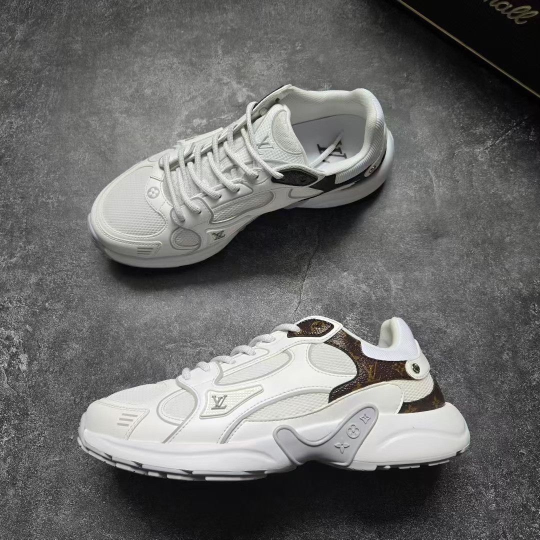 Louis Vuitton Louis Vuitton Lowtop Sneakers 25 Women Size US 8 / IT 38 - 4 Thumbnail
