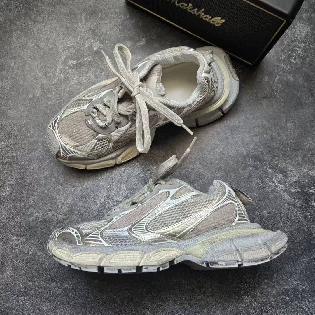 Balenciaga Balenciaga Silver Lowtop Sneakers XXXL Women Size US 8 / IT 38 - 4 Thumbnail