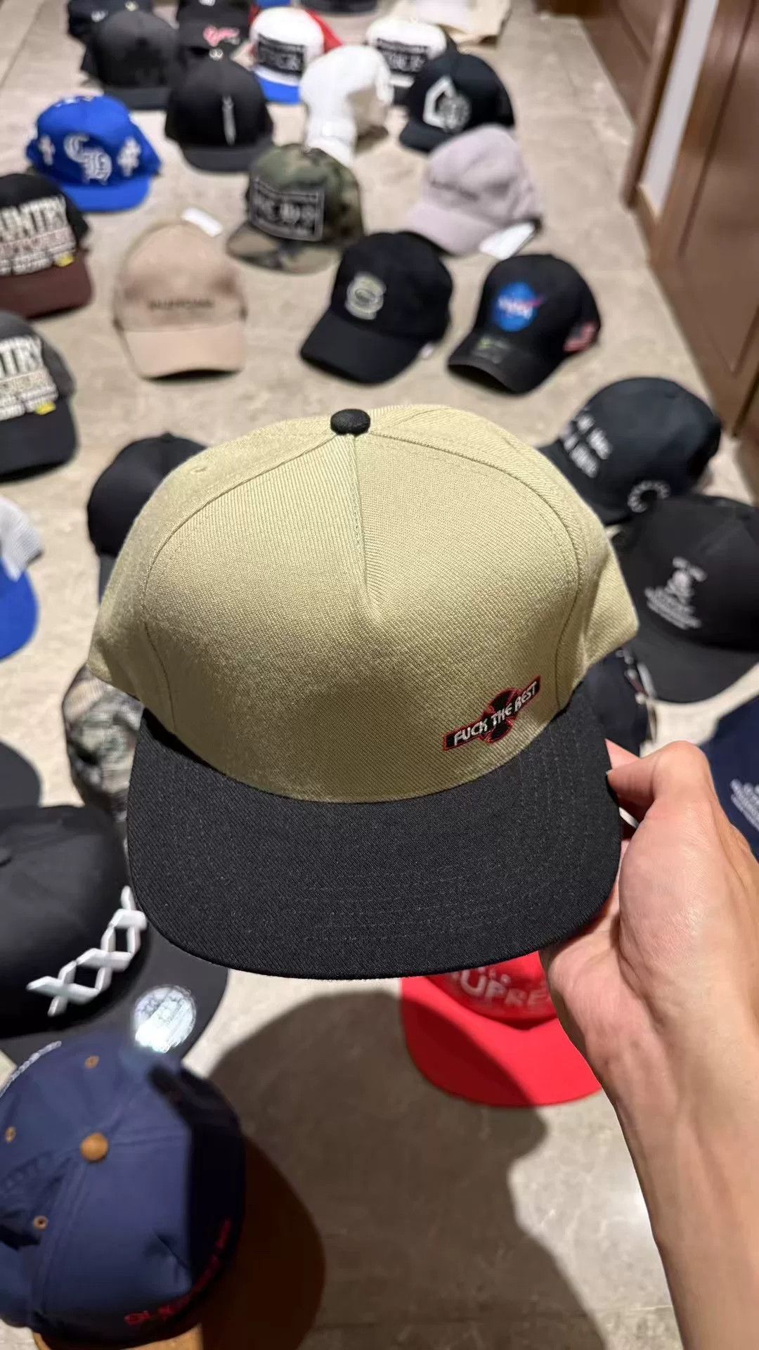 Supreme Supreme Beige Hat 40.5 Men Size ONE SIZE - 2 Thumbnail