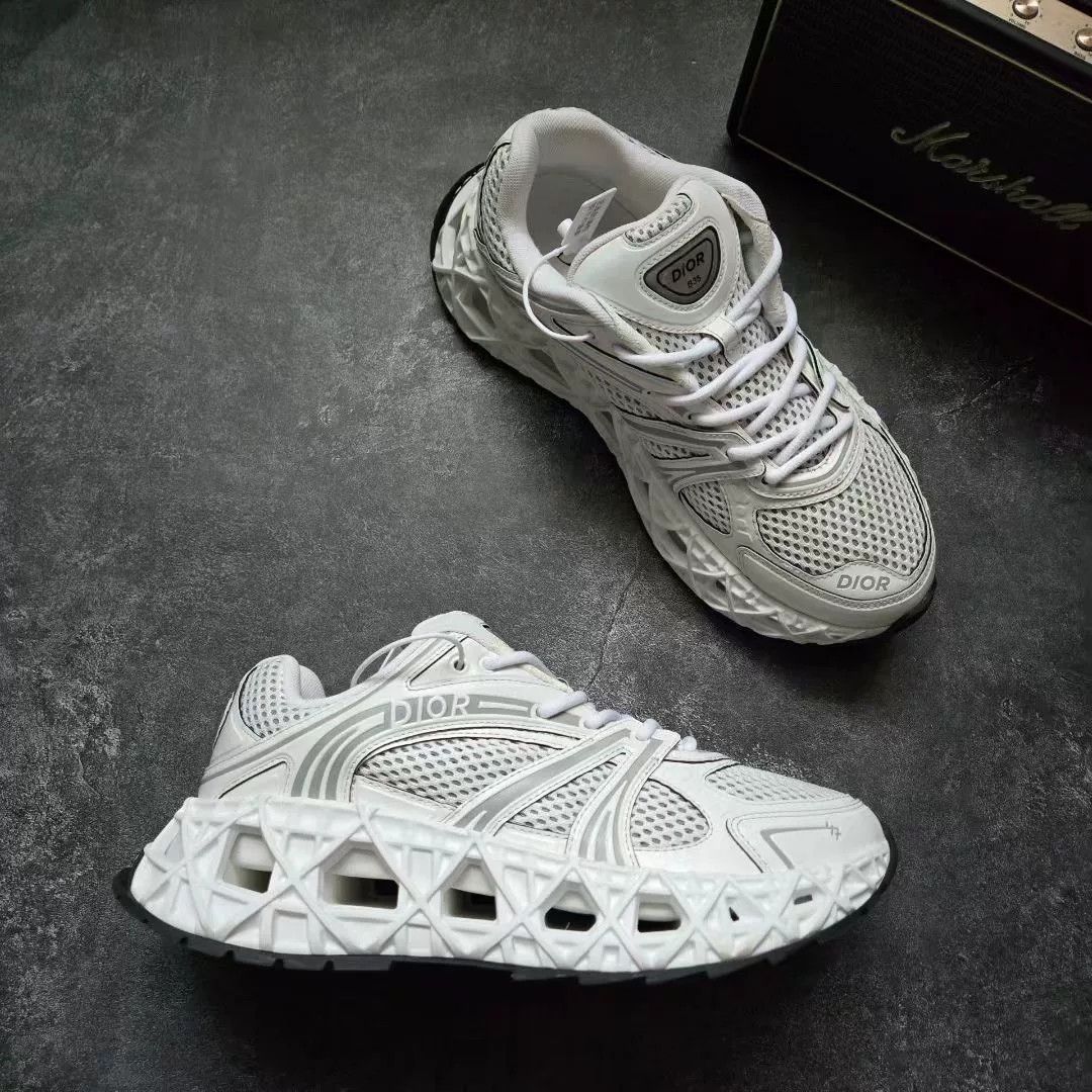 Dior Dior White Lowtop Sneakers 35 Men Size US 5 / EU 37 - 5 Thumbnail