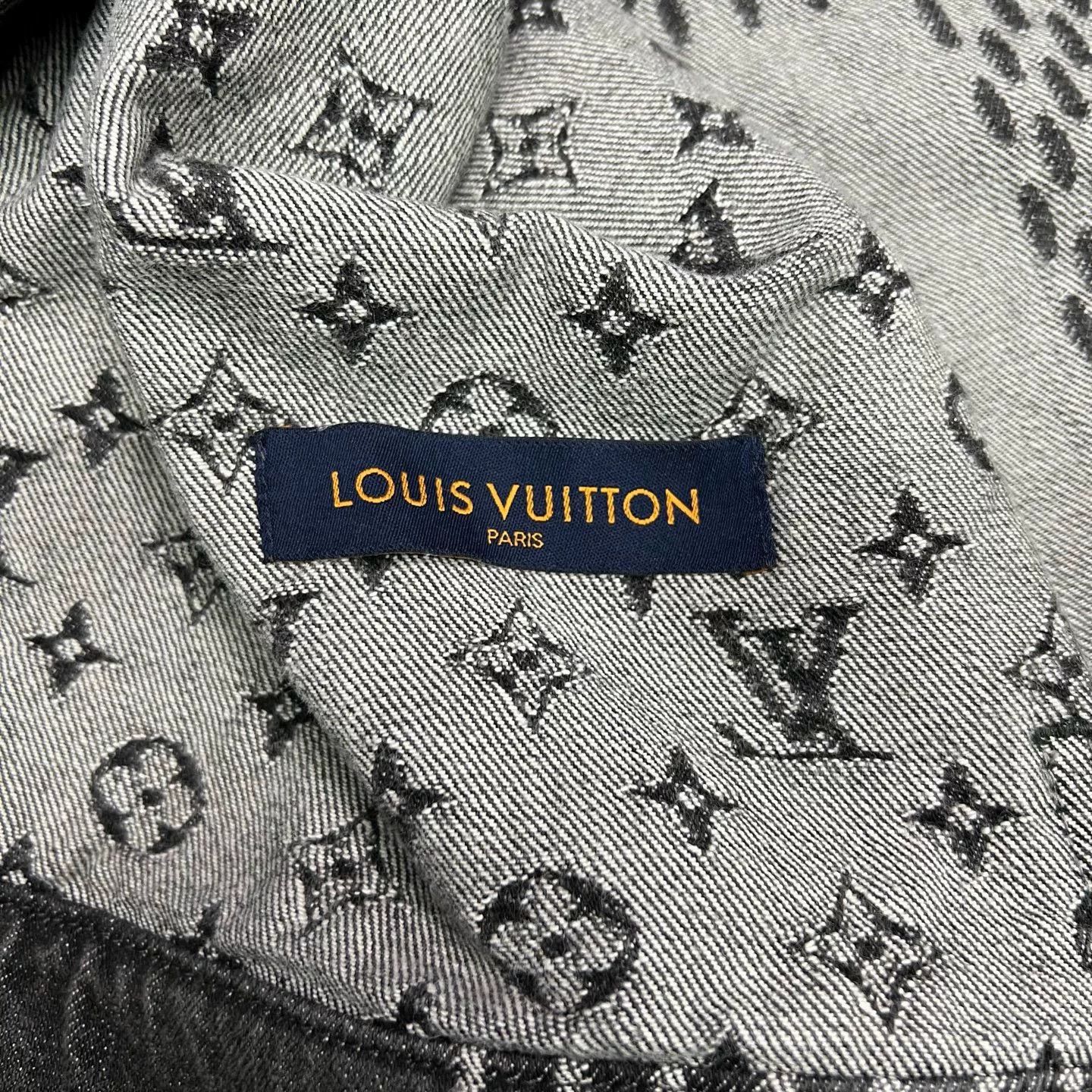 Louis Vuitton Louis Vuitton Patchwork Gray Light Jacket Men Size US M / EU 48-50 / 2 - 4 Thumbnail