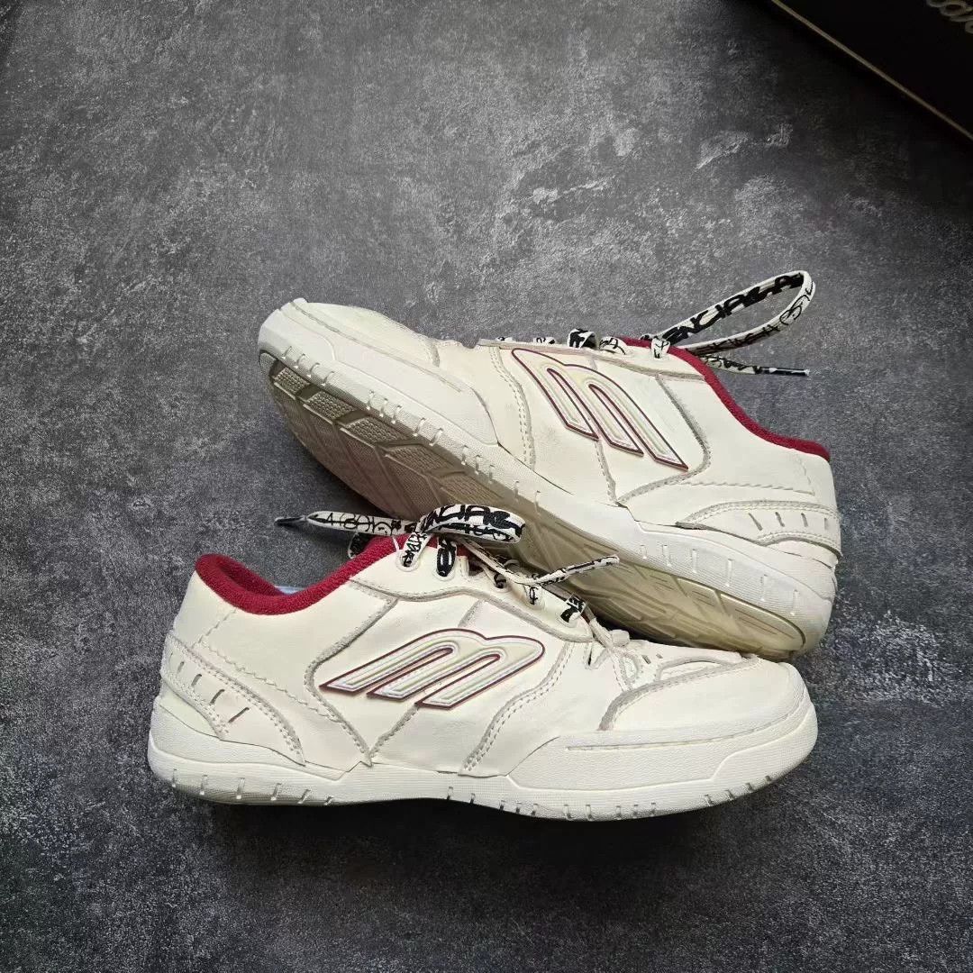 Balenciaga Balenciaga Distressed Red Lowtop Sneakers 37 Women Size US 6.5 / IT 36.5 - 2 Thumbnail