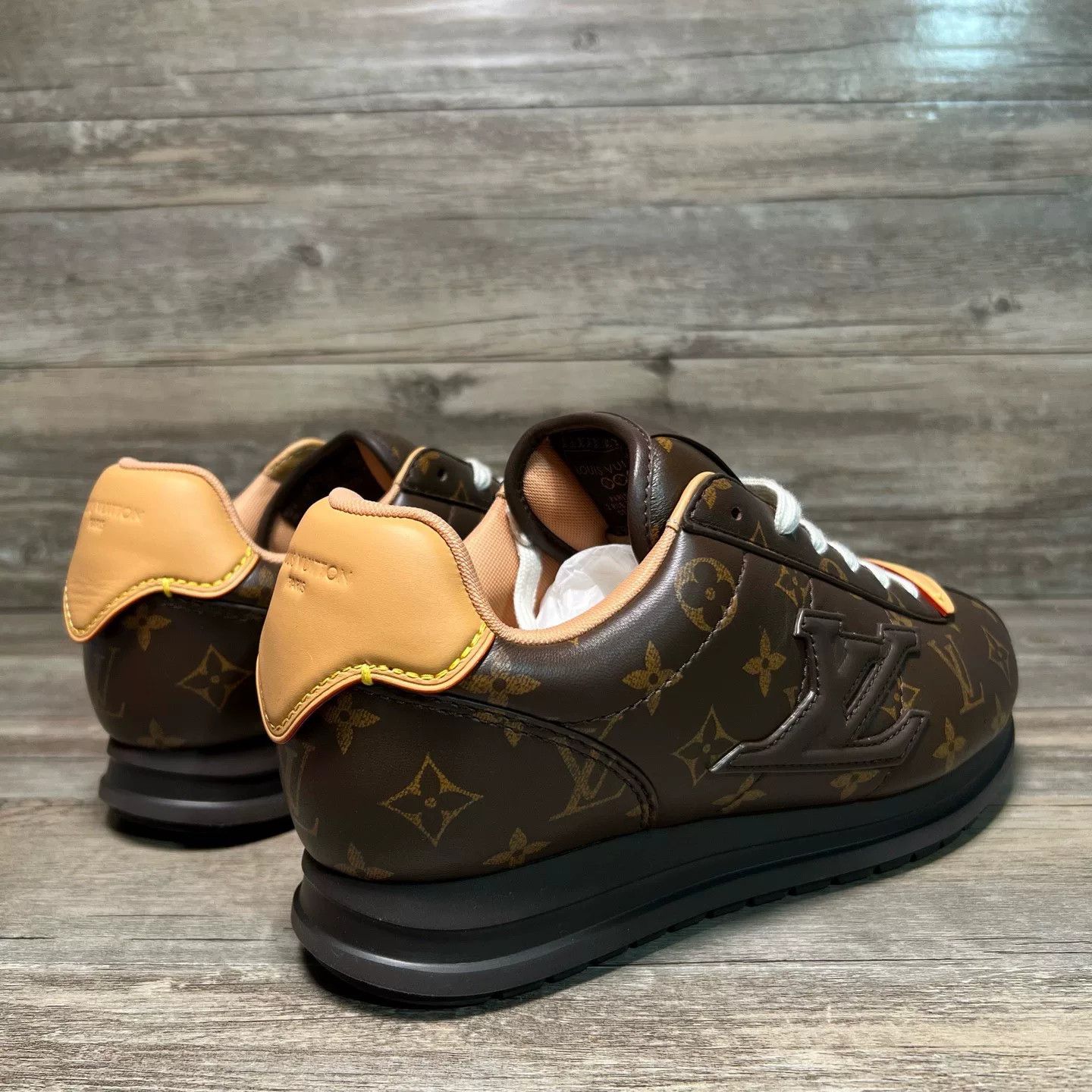Louis Vuitton Louis Vuitton Collab Brown Lowtop Sneakers 8.5 Men Size US 8.5 / EU 41-42 - 3 Thumbnail