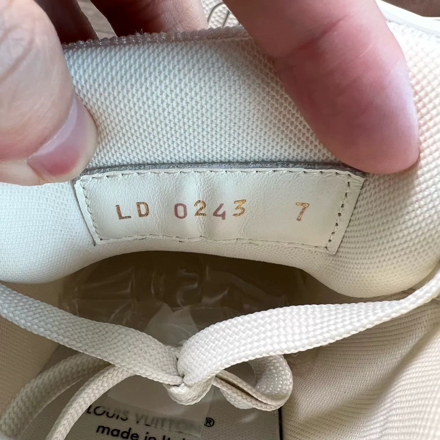 Louis Vuitton Louis Vuitton Training White Lowtop Sneakers 41 Men Size US 8.5 / EU 41-42 - 7 Thumbnail