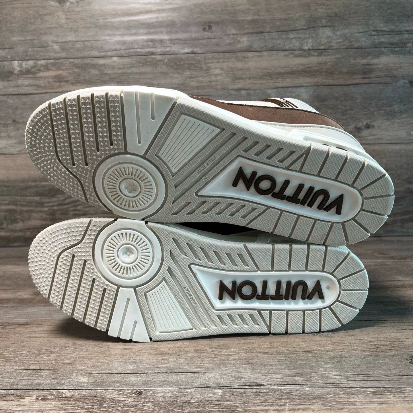 Louis Vuitton Louis Vuitton Training White Lowtop Sneakers 41 Men Size US 8.5 / EU 41-42 - 6 Thumbnail