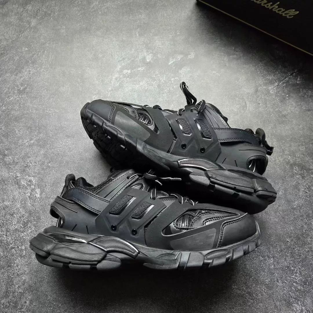 Balenciaga Balenciaga Black Lowtop Sneakers 40 Men Size US 7.5 / EU 40-41 - 2 Thumbnail