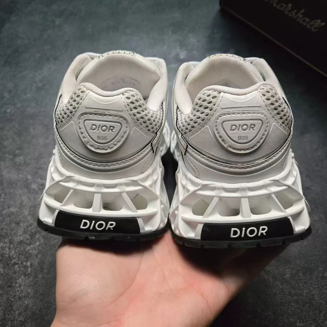 Dior Dior White Lowtop Sneakers 35 Women Size US 5 / IT 35 - 6 Thumbnail