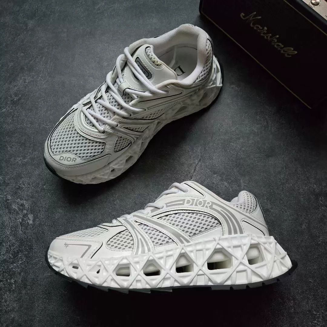 Dior Dior White Lowtop Sneakers 35 Women Size US 5 / IT 35 - 4 Thumbnail