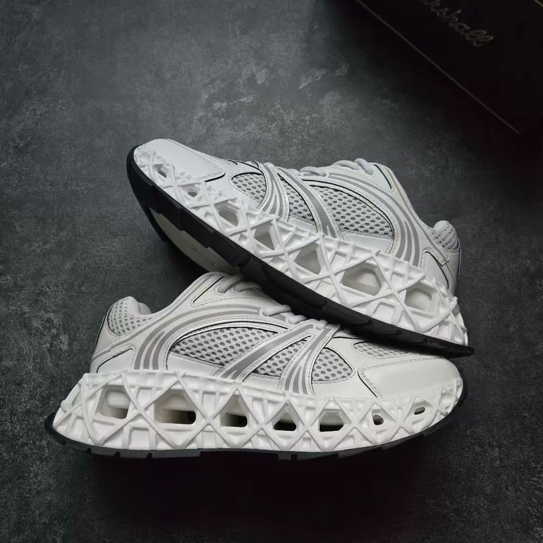 Dior Dior White Lowtop Sneakers 35 Women Size US 5 / IT 35 - 2 Thumbnail