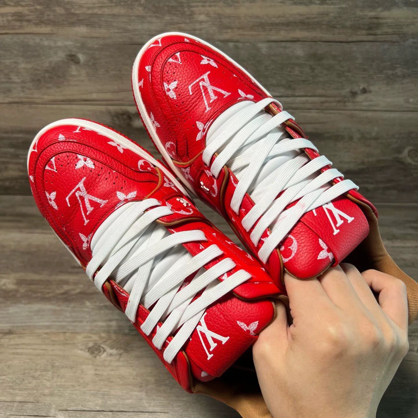 Louis Vuitton Louis Vuitton Training Red Lowtop Sneakers 6 Men Size US 6 / EU 39 - 5 Thumbnail