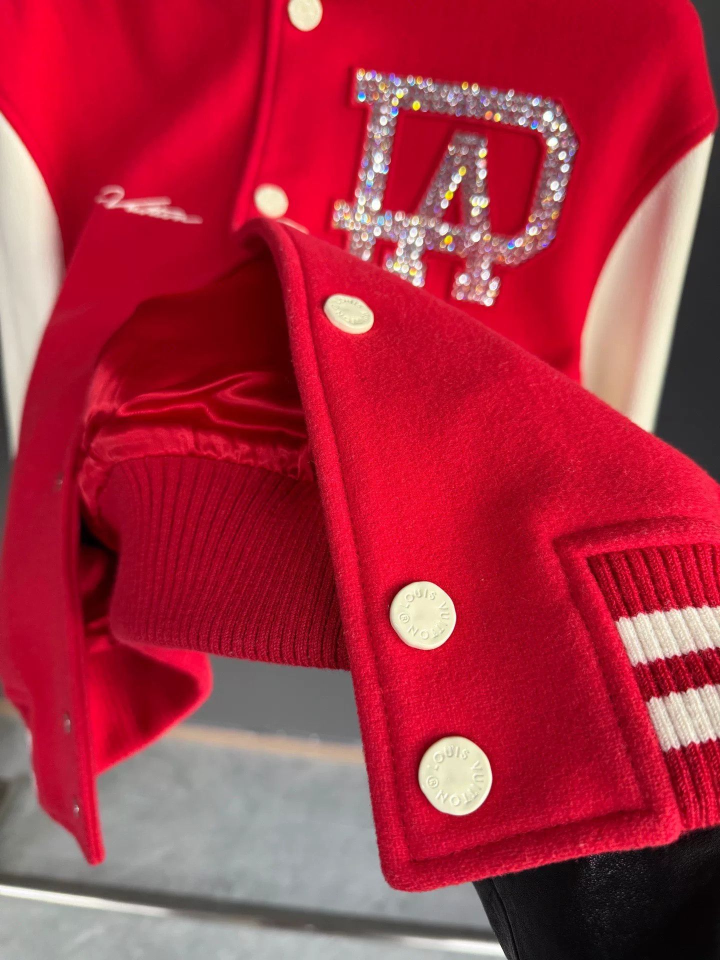 Louis Vuitton Louis Vuitton Collab Red Light Jacket 46 Men Size US L / EU 52-54 / 3 - 5 Thumbnail