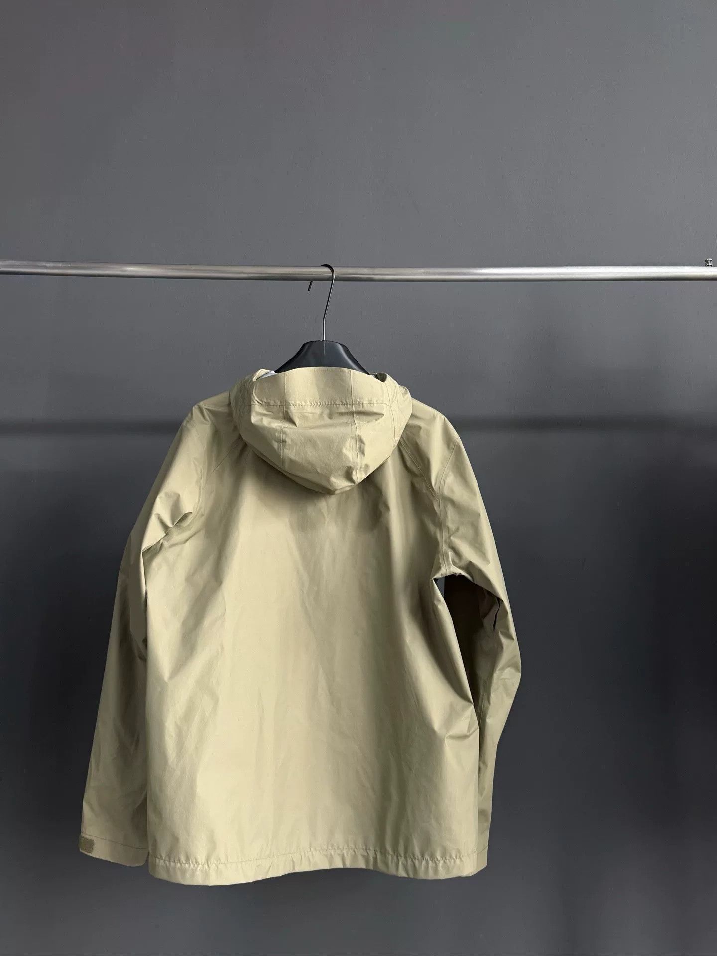 Patagonia Patagonia Beige Light Jacket L Men Size US L / EU 52-54 / 3 - 2 Thumbnail