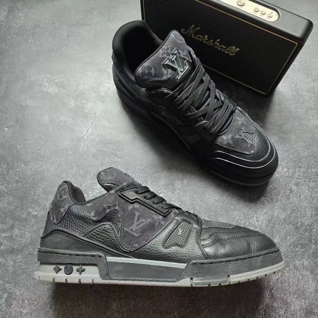 Louis Vuitton Louis Vuitton Training Gray Lowtop Sneakers 9.5 Men Size US 9.5 / EU 42-43 - 5 Thumbnail