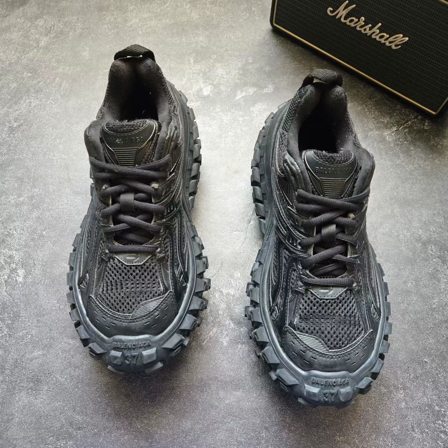 Balenciaga Balenciaga Black Lowtop Sneakers 37 Women Size US 6.5 / IT 36.5 - 3 Thumbnail