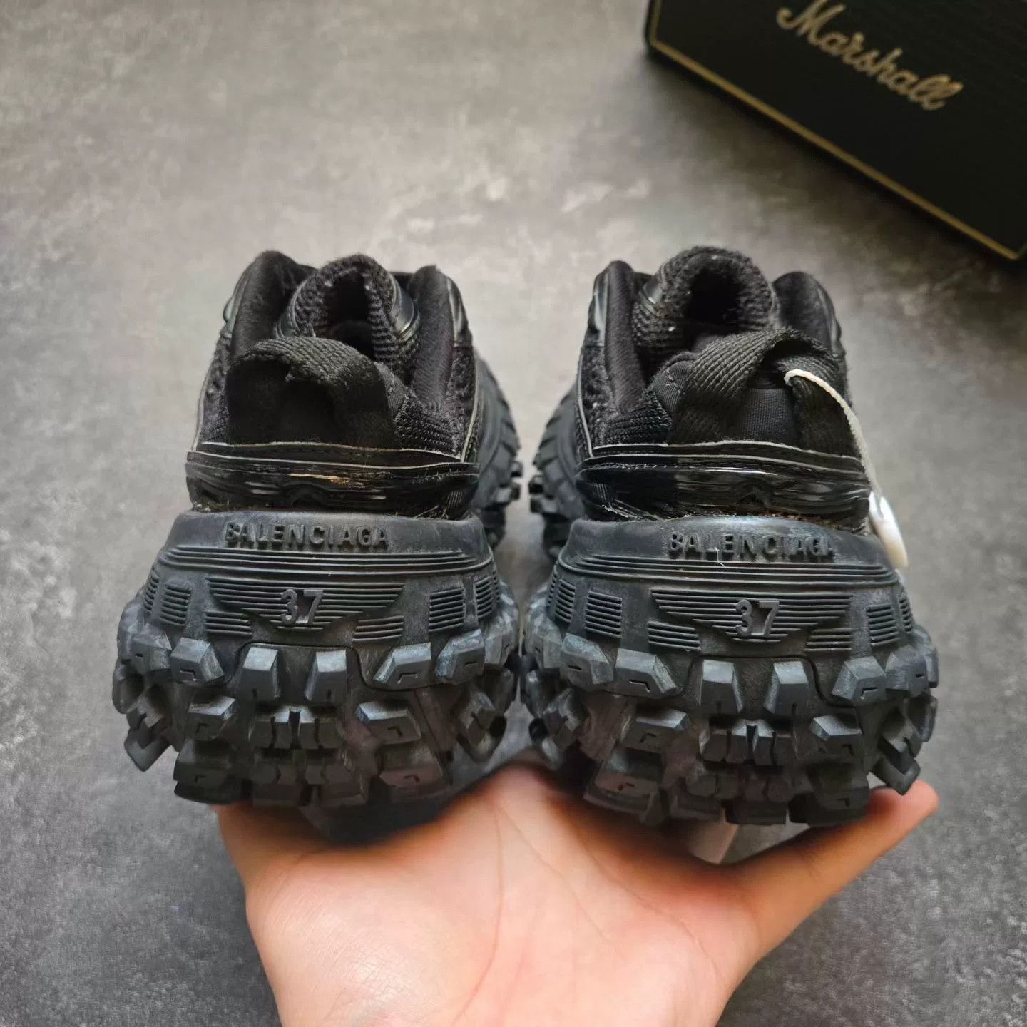 Balenciaga Balenciaga Black Lowtop Sneakers 37 Women Size US 6.5 / IT 36.5 - 6 Thumbnail