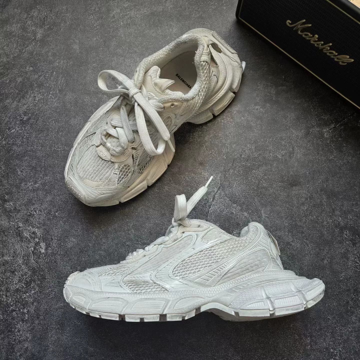 Balenciaga Balenciaga White Lowtop Sneakers XXXL Women Size US 8 / IT 38 - 4 Thumbnail