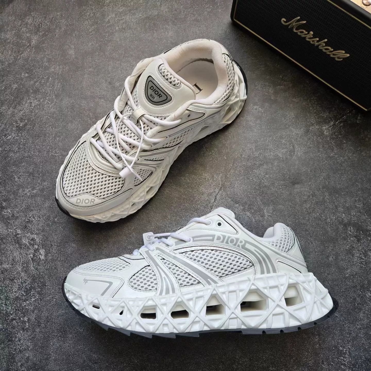 Dior Dior White Lowtop Sneakers 35 Men Size US 5 / EU 37 - 4 Thumbnail