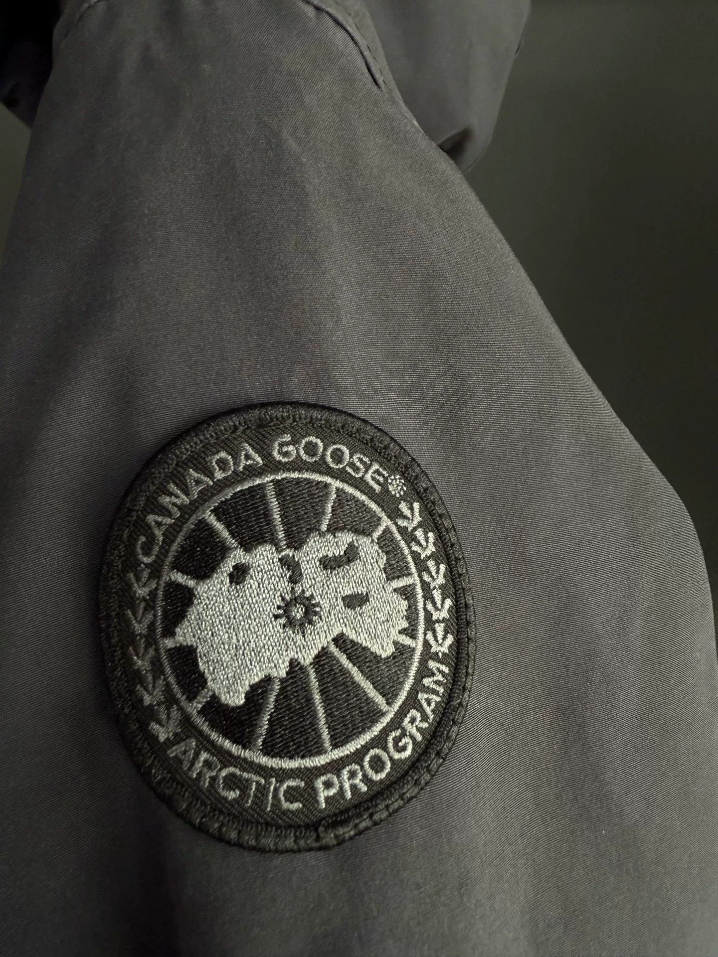 Canada Goose Canada Goose Down Black Heavy Coat M Men Size US M / EU 48-50 / 2 - 3 Thumbnail