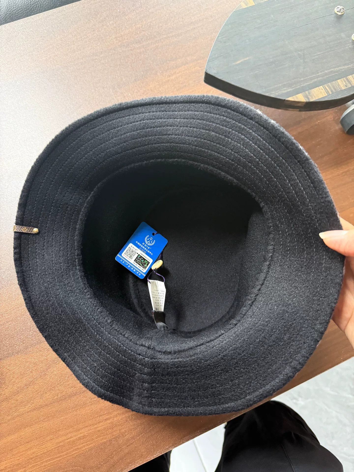 Louis Vuitton Louis Vuitton Black Hat M Men Size ONE SIZE - 2 Thumbnail