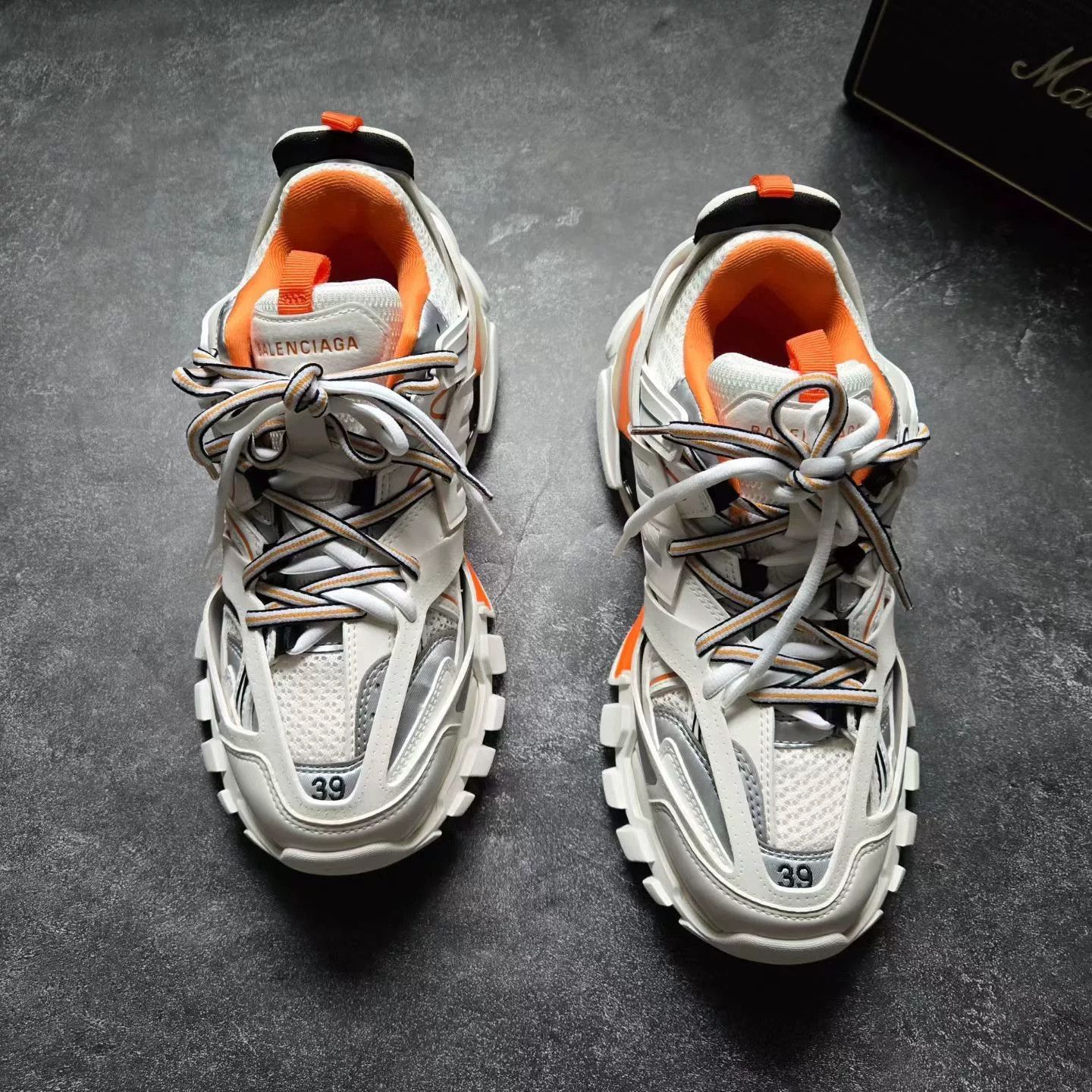 Balenciaga Balenciaga White Lowtop Sneakers 39 Men Size US 6.5 / EU 39-40 - 3 Thumbnail