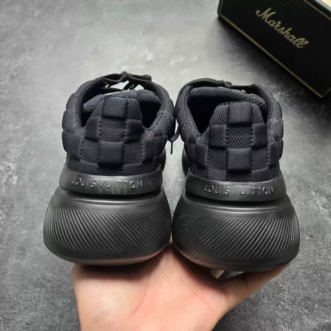 Louis Vuitton Louis Vuitton Black Lowtop Sneakers 41 Men Size US 8.5 / EU 41-42 - 6 Thumbnail