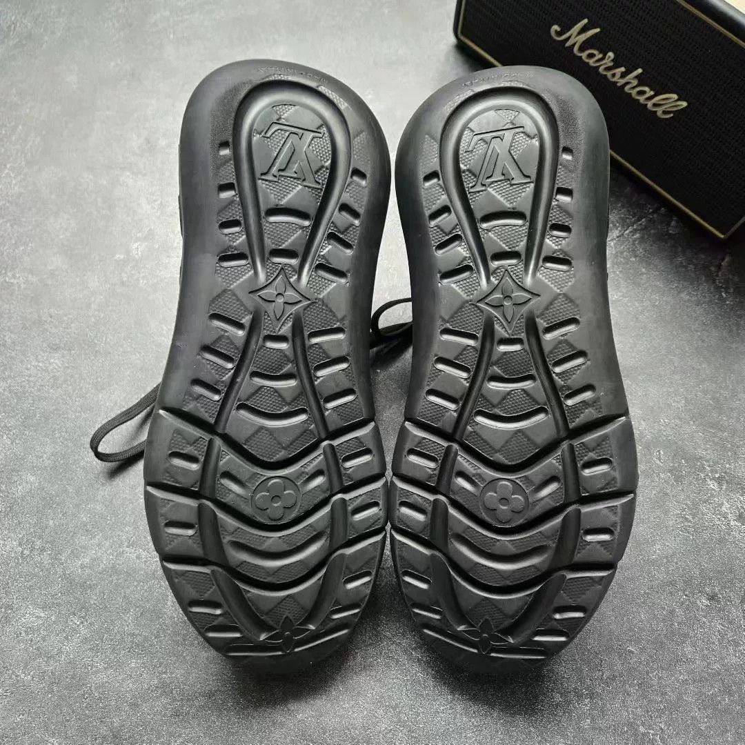Louis Vuitton Louis Vuitton Black Lowtop Sneakers 41 Men Size US 8.5 / EU 41-42 - 7 Thumbnail