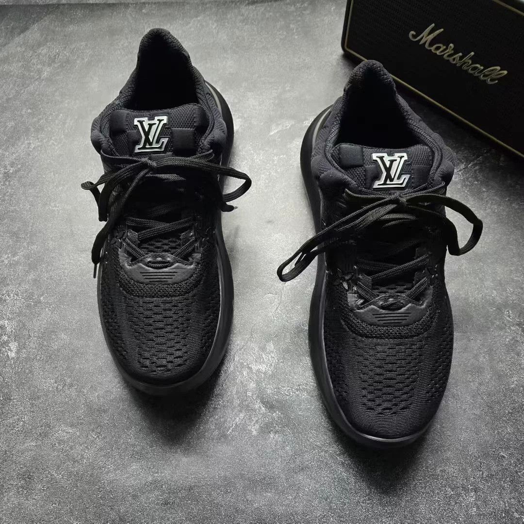 Louis Vuitton Louis Vuitton Black Lowtop Sneakers 41 Men Size US 8.5 / EU 41-42 - 3 Thumbnail