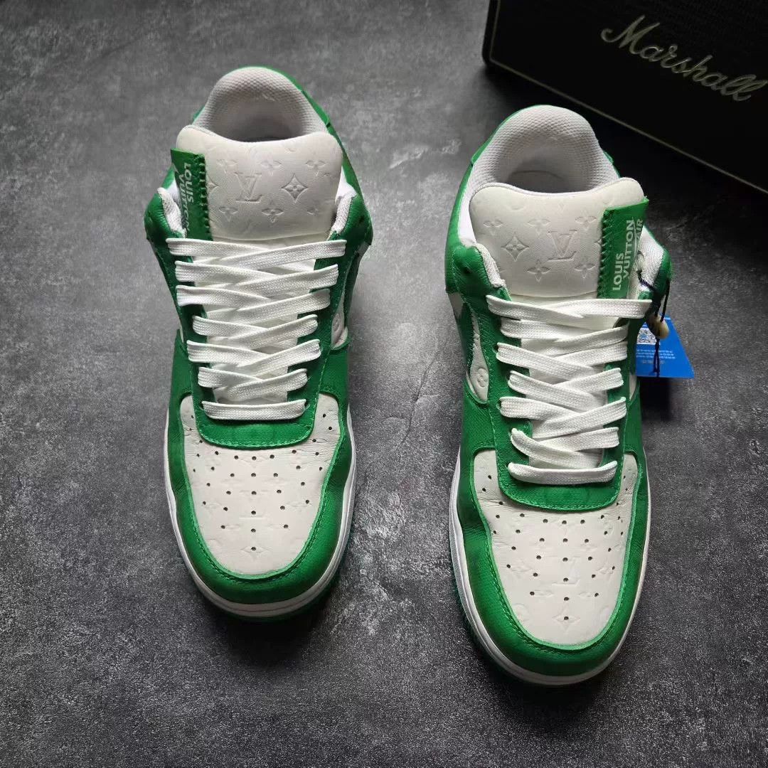 Louis Vuitton Louis Vuitton AF1 Green Lowtop Sneakers 42 Men Size US 9 / EU 42 - 3 Thumbnail