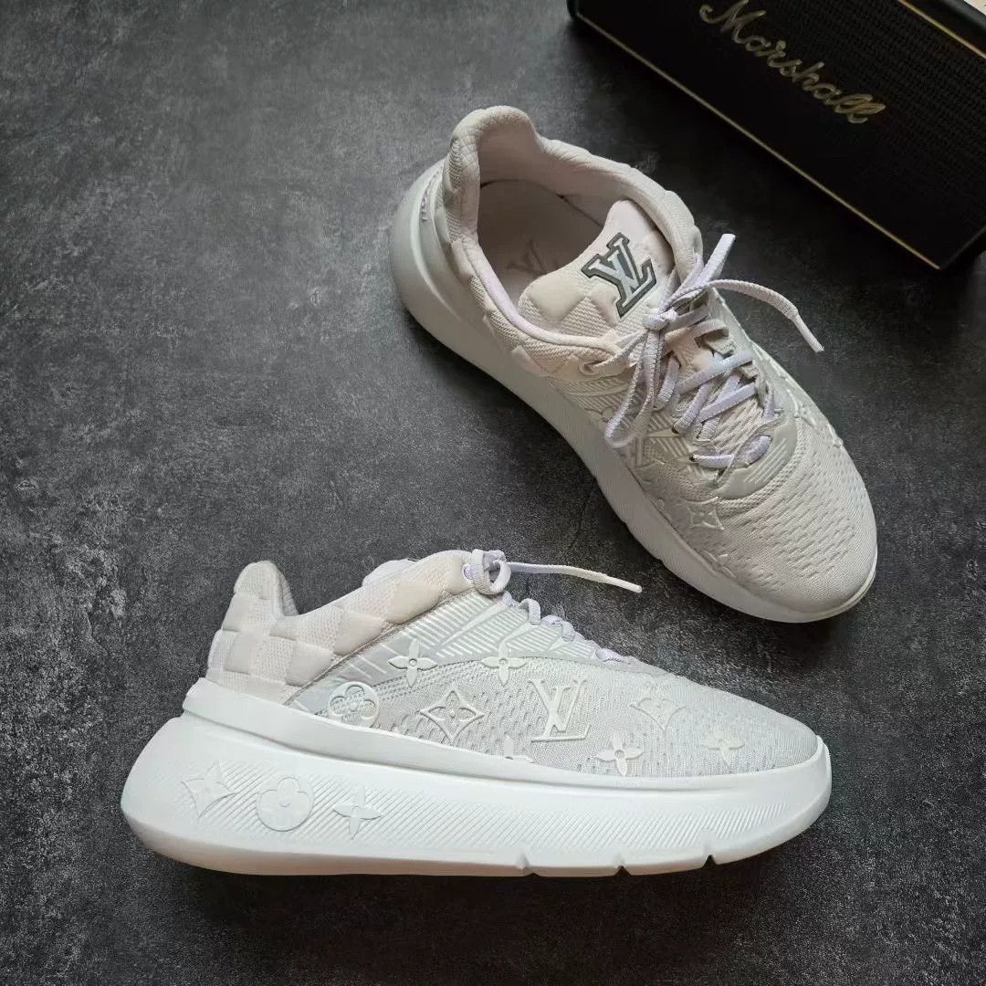 Louis Vuitton Louis Vuitton White Lowtop Sneakers 39 Men Size US 6.5 / EU 39-40 - 5 Thumbnail