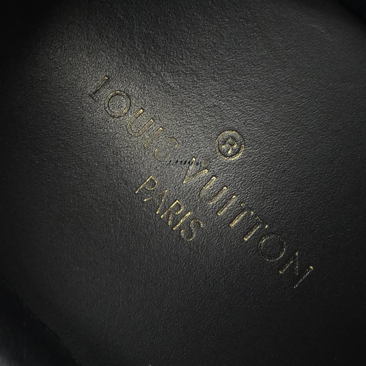 Louis Vuitton Louis Vuitton Louis Vuitton Run Away Line Suede Calf Leather Monogram Patent Canvas Sneakers Leather Shoes DUTY FREE for USA Size ONE SIZE - 6 Thumbnail